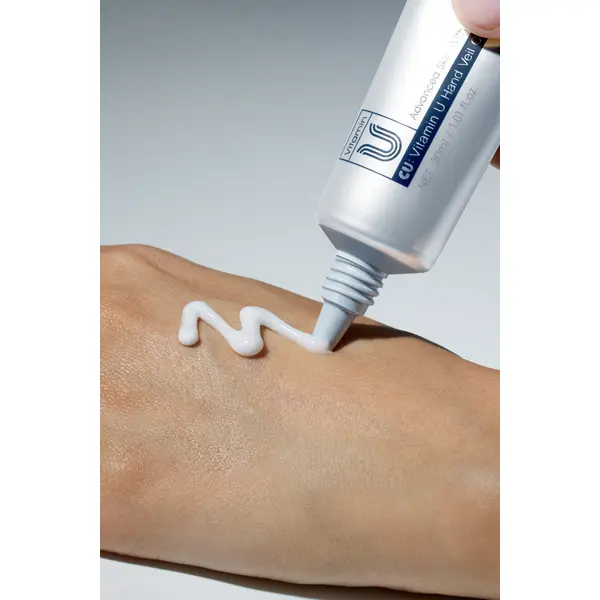 Крем-вуаль для рук з пептидами та волюфіліном CUSKIN Vitamin U Hand Veil Cream 30 мл, зображення 2