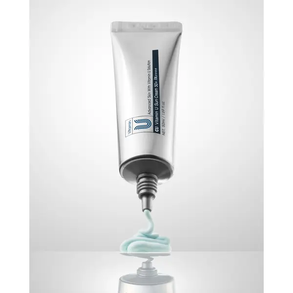 Успокаивающий солнцезащитный крем с витамином U и пептидами CUSKIN Vitamin U Sun Cream Spf 50+ Pa++++ 50 мл, изображение 3